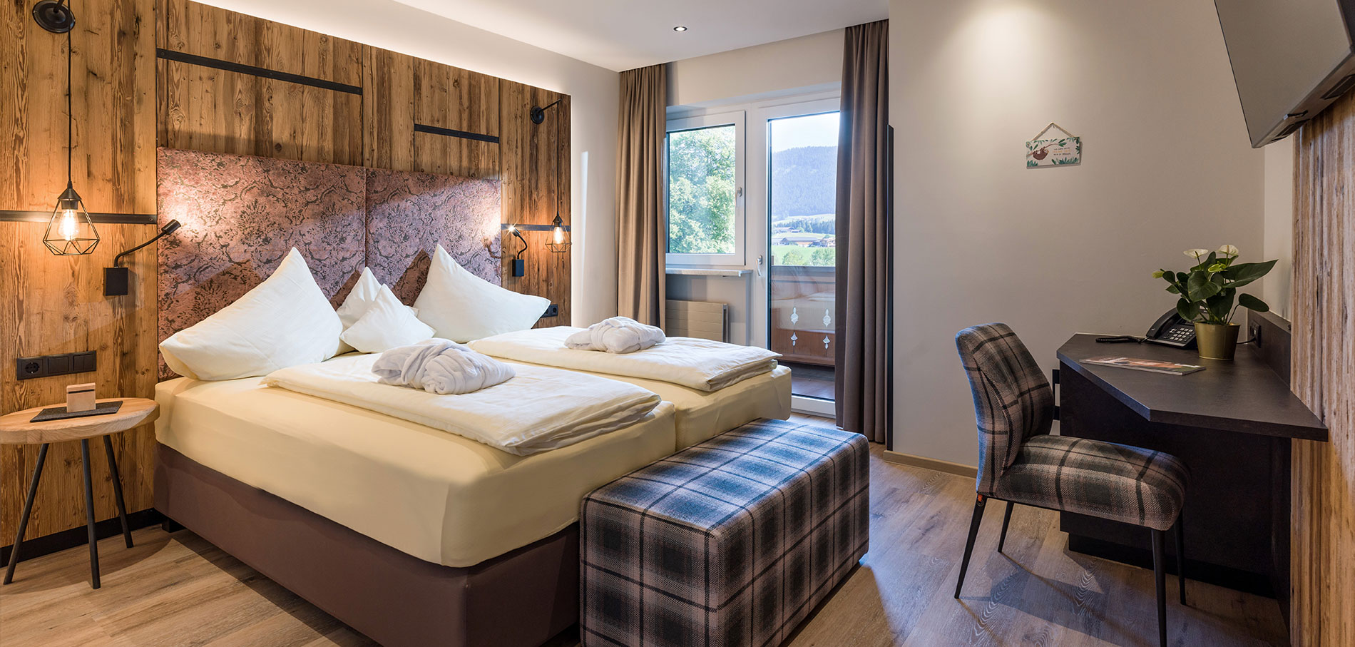 Foto: Appartement Ferienwohnung Brandstadl mit Schlafzimmer im Last Minute Urlaub mit Hund in Tirol Söll Wilder Kaiser.