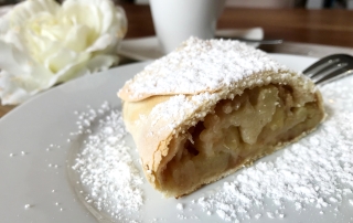 Photo: Apple strudel recipe from the apartment house of your vacation apartment on vacation with dog in Söll Wilder Kaiser Austria Tyrol.